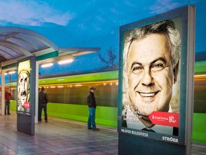 metro istasyonu reklamı 